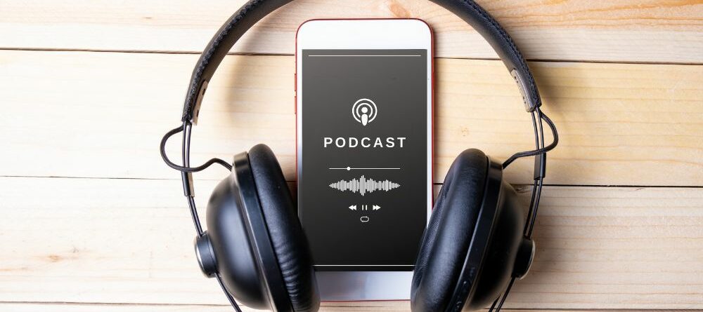 5 Podcasts for Self-Improvement You Should Listen To