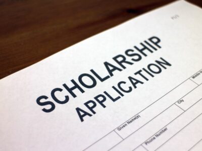 5 Scholarships Every Parent Should Know About